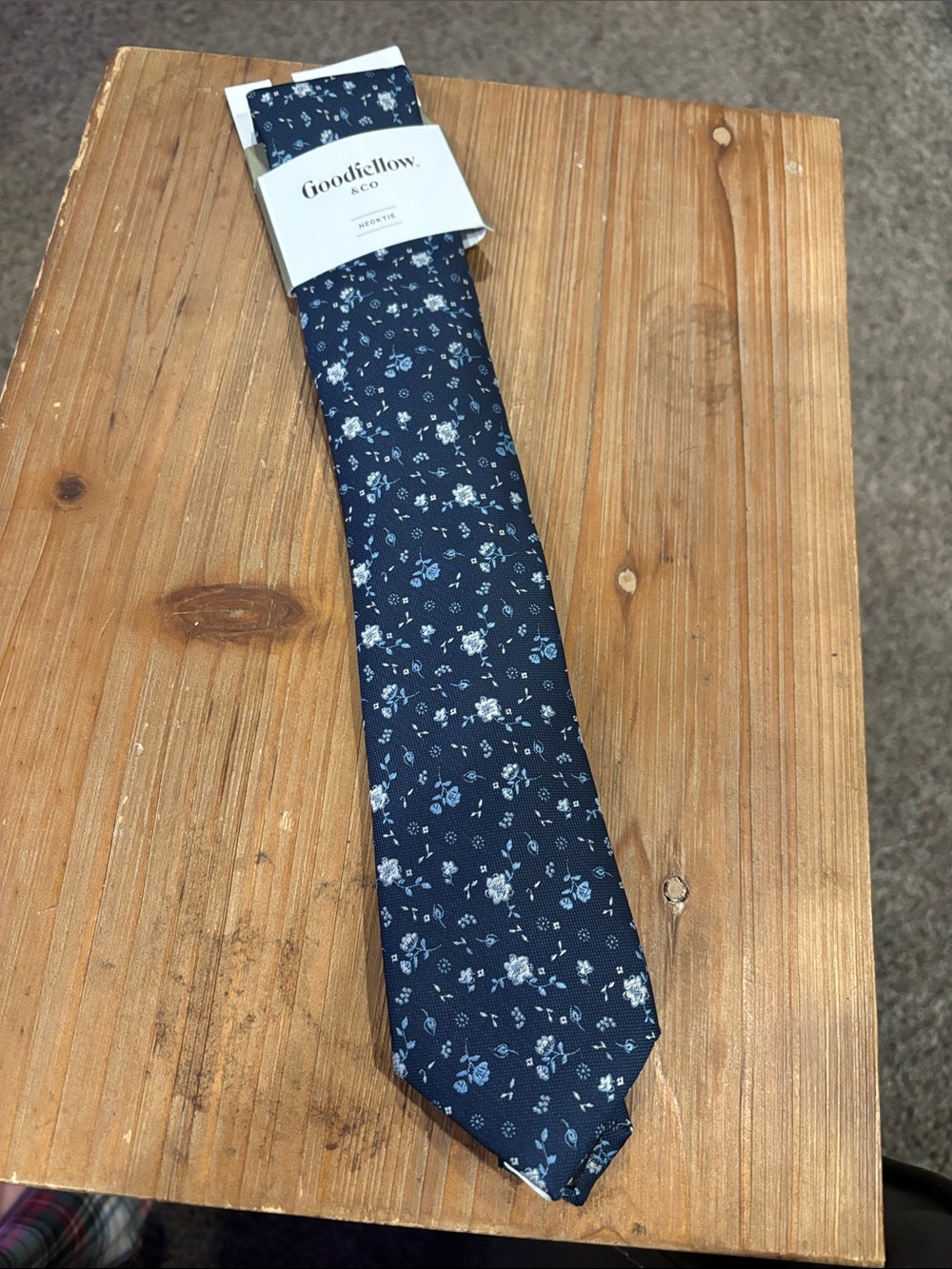 Goodfellow & Co Navy Floral Micro-Print Tie